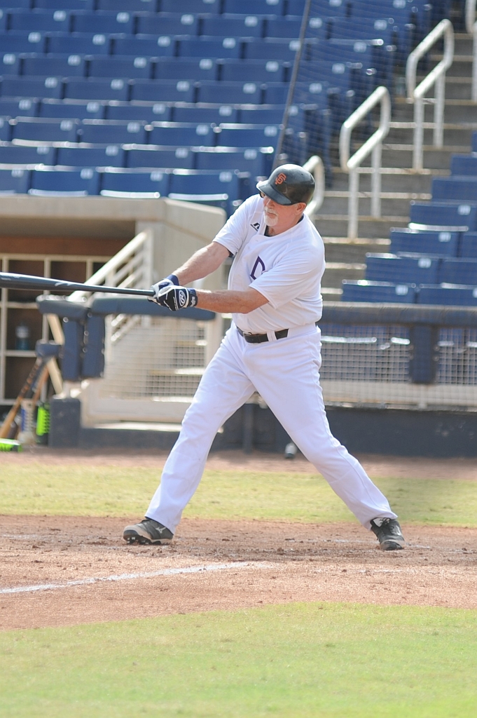 Dragons_2017-10-31 (162).jpg - (c)2010 DeVetter